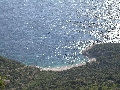 La spiaggia di Luka a Lubenice dall'alto. - Clicca per ingrandire la foto...