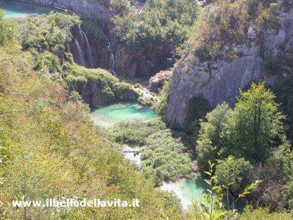 Le cascate del lago Milanovac.