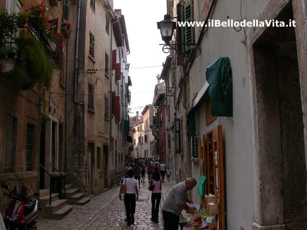 Vicoli nel centro di Rovigno.