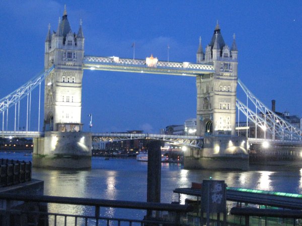 Londra: Tower Bridge.