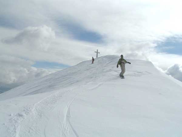 La neve invoglia a sciare sull'Abetone (inviata da giulia)