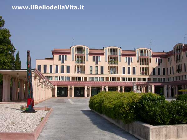 Piazza del Sole e della Pace ad Abano Terme (PD).